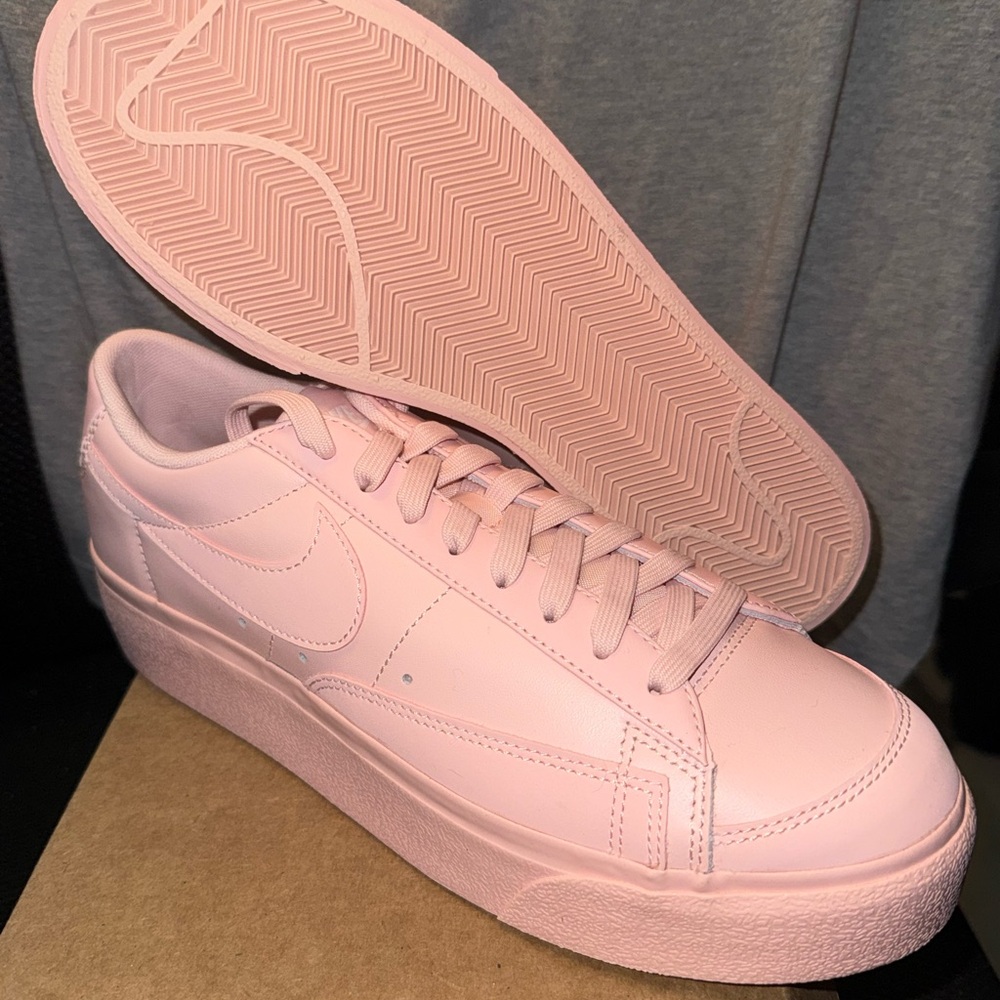 NWB Women’s Size 10 - Nike Blazer Platform Low Atmosphere W